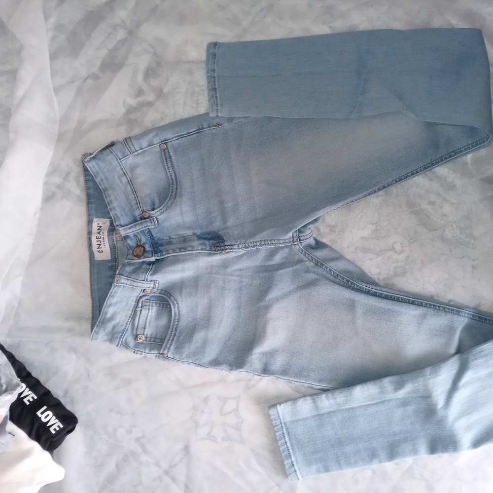 Skinny jeans